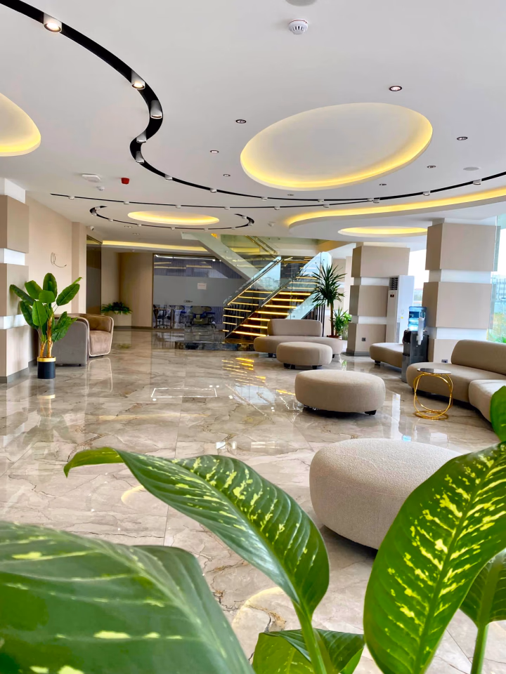 Klinik içindeki oturma alanı